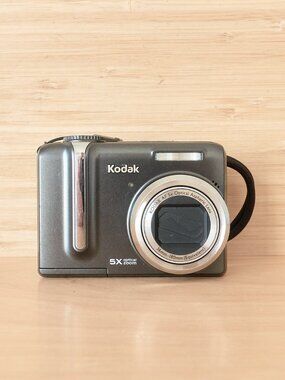 Kodak EasyShare Z885 8MP Digital Camera 5x Optical Zoom Tested Y2K Digicam
